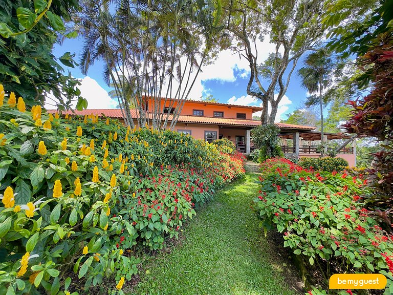 Casa São Gotardo, luxo e natureza conectados